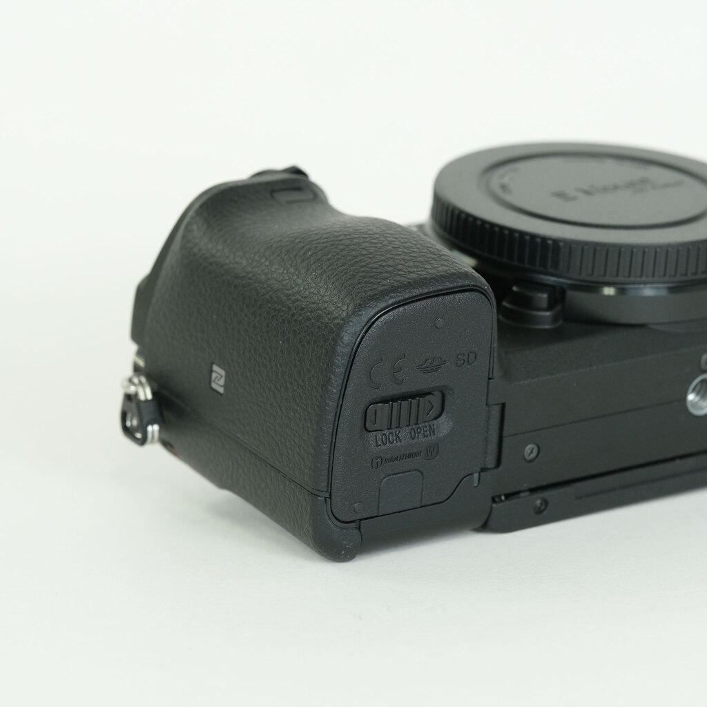 SONY α6400（ILCE-6400）