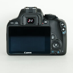 Canon EOS Kiss X7