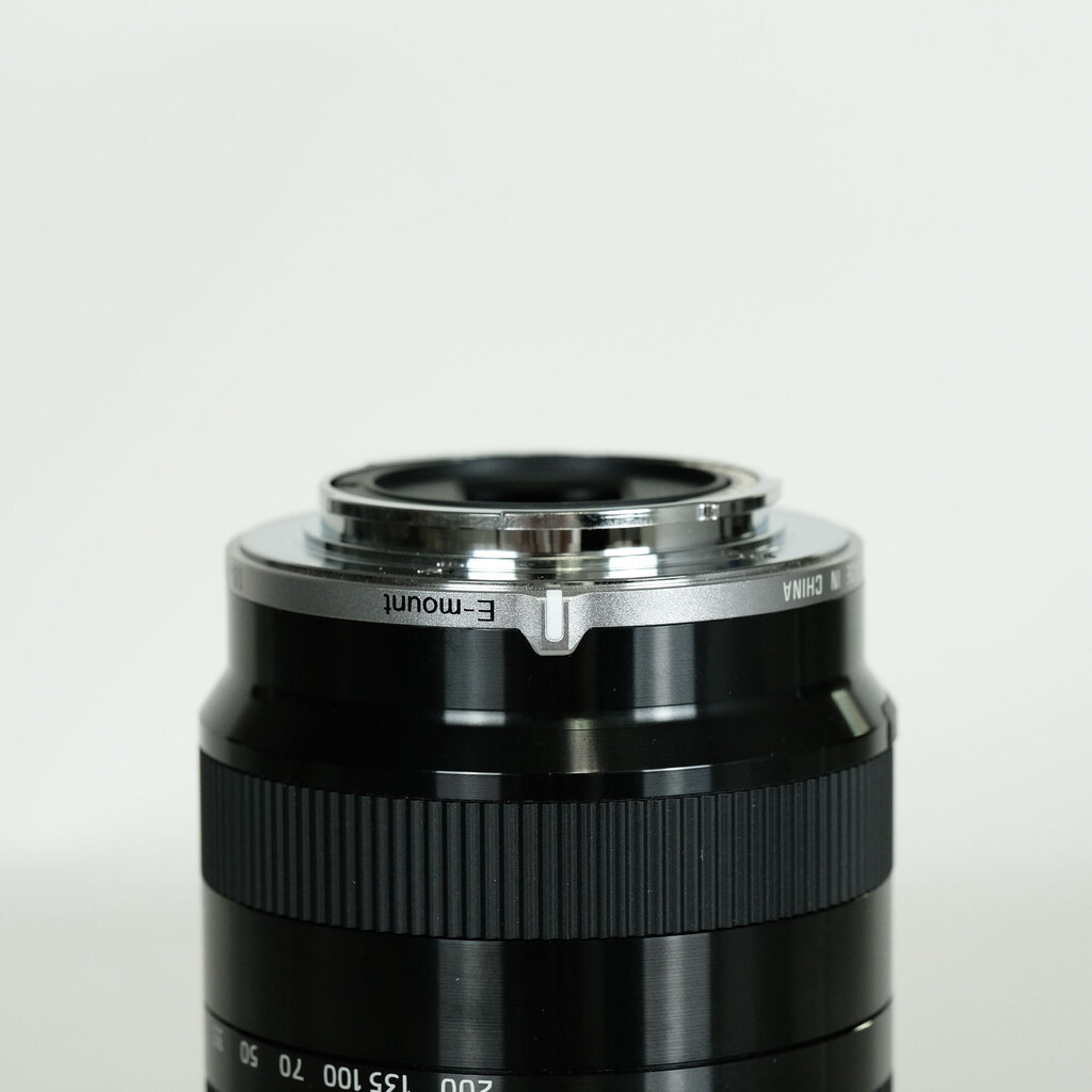 TAMRON 18-200mm F/3.5-6.3 Di III VC (Model B011) [ソニーE用]