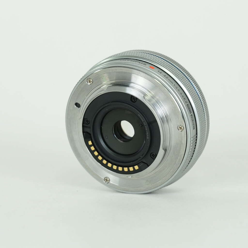 OLYMPUS M.ZUIKO DIGITAL ED 14-42mm F3.5-5.6 EZ シルバー