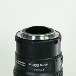 Canon EF100mm F2.8Lマクロ IS USM Canon EF100mm F2.8Lマクロ IS USM