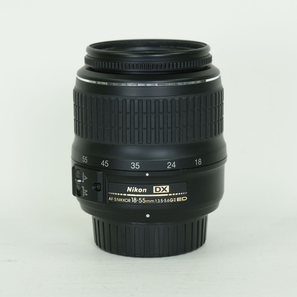 Nikon AF-S DX Zoom-Nikkor 18-55mm F3.5-5.6G ED II ブラック