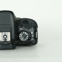 Canon EOS Kiss X7