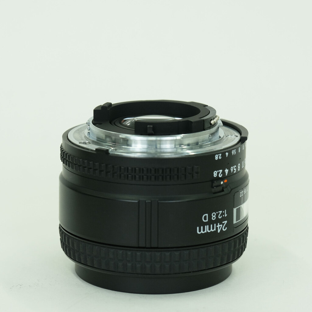 Nikon Ai AF Nikkor 24mm F2.8D