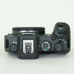 Canon EOS R8