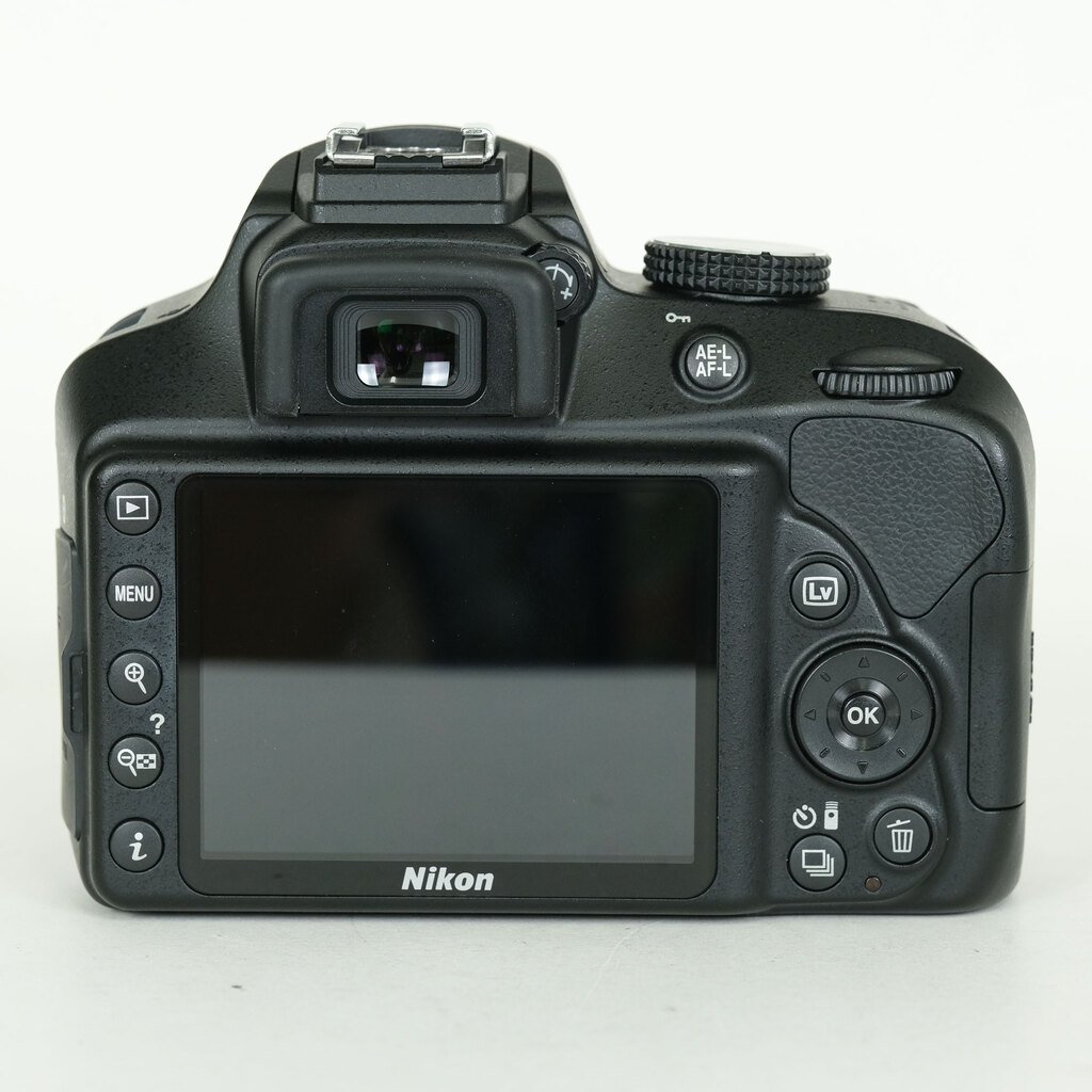 Nikon D3400