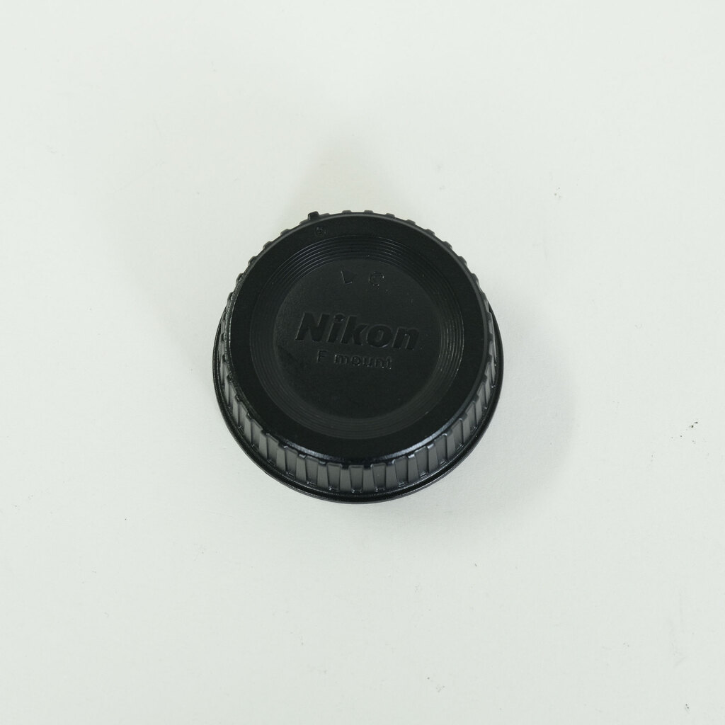 Nikon AF-S NIKKOR 200-500mm f/5.6E ED VR Nikon AF-S NIKKOR 200-500mm f/5.6E ED VR