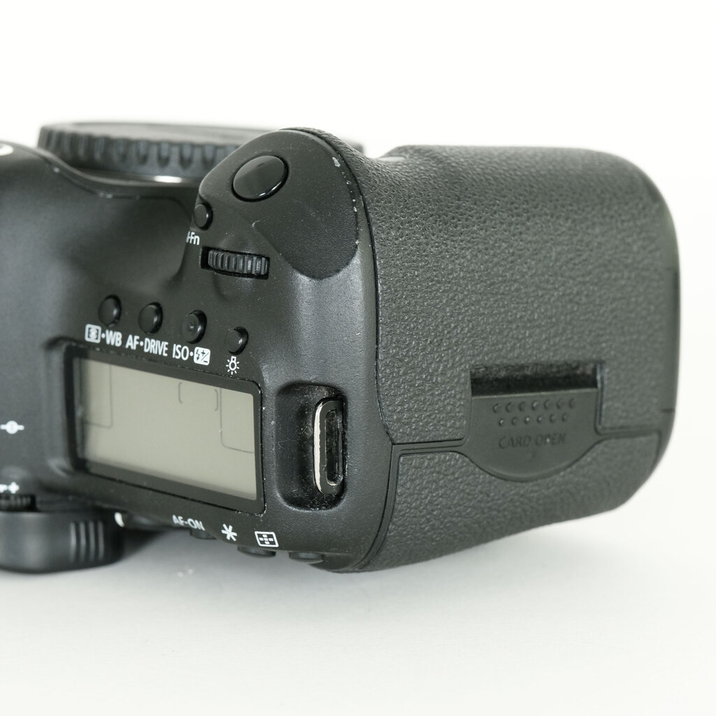 Canon EOS 5D Mark III Canon EOS 5D Mark III