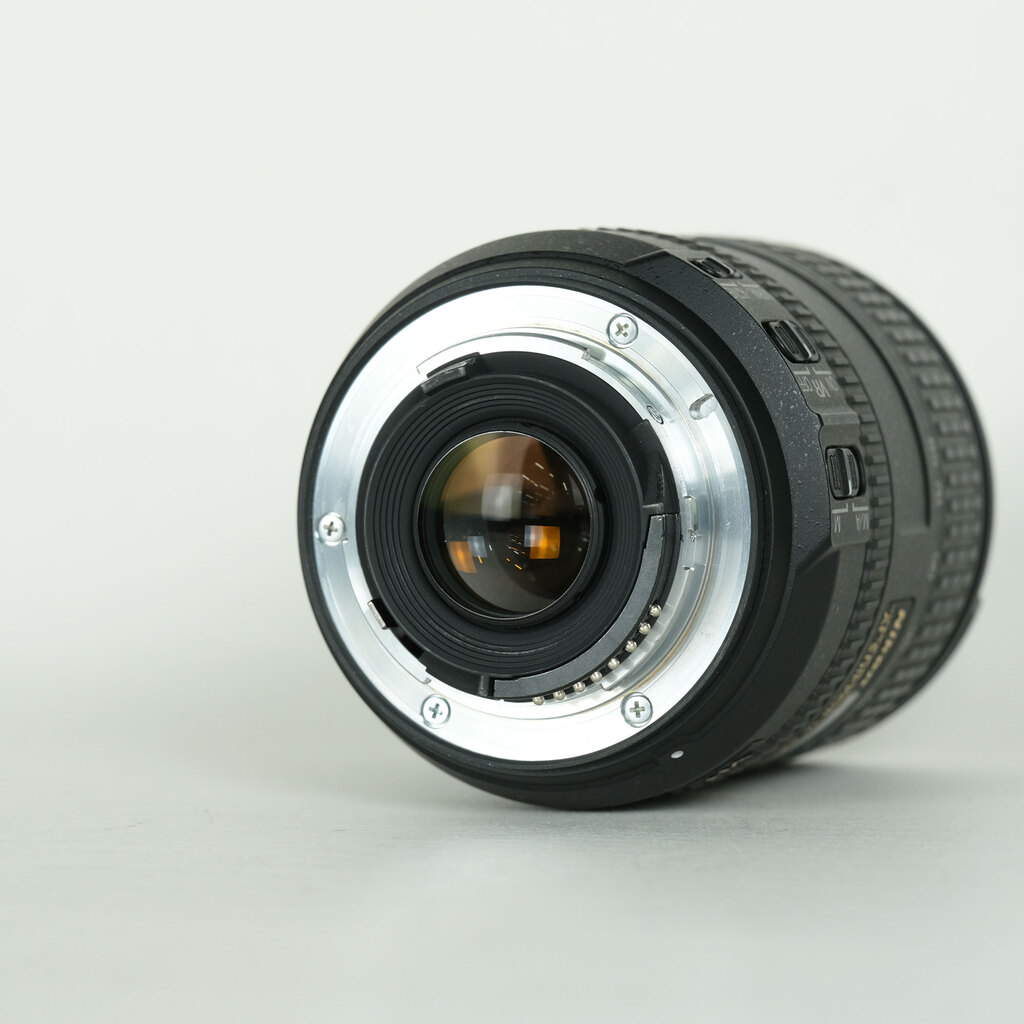 Nikon AF-S DX NIKKOR 16-85mm F3.5-5.6G ED VRの出品 | ONE SCENE