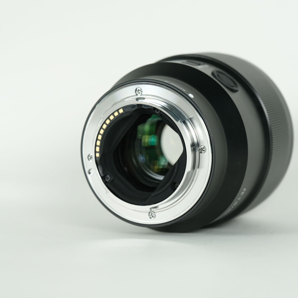 SONY FE 85mm F1.8 SEL85F18