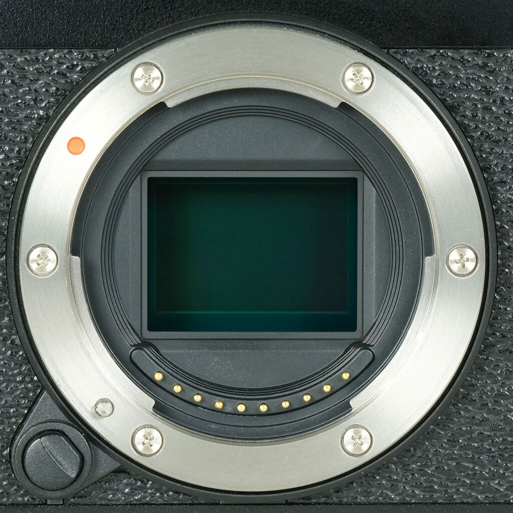 FUJIFILM X-E4