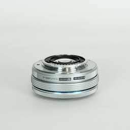 OLYMPUS M.ZUIKO DIGITAL ED 14-42mm F3.5-5.6 EZ シルバー