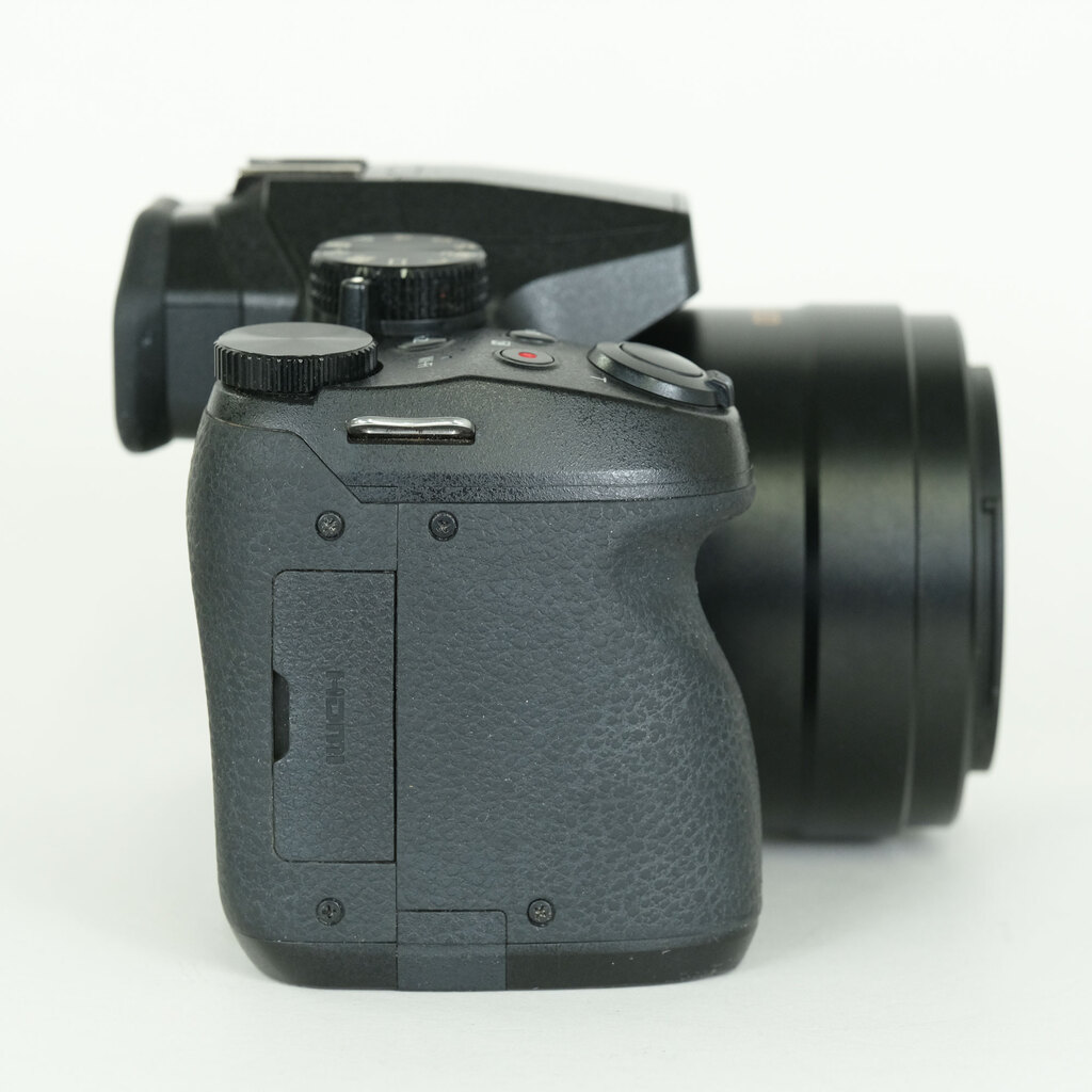 Panasonic LUMIX DMC-FZ300