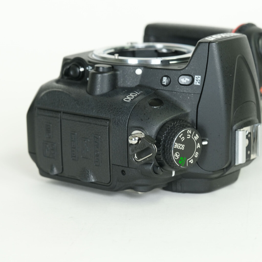 Nikon D7000