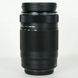 OM SYSTEM M.ZUIKO DIGITAL ED 75-300mm F4.8-6.7 II   　※OM SYSTEMロゴモデル