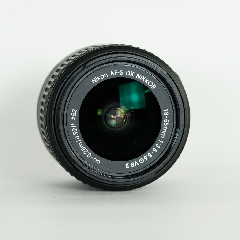 Nikon AF-S DX NIKKOR 18-55mm f3.5-5.6G VR II