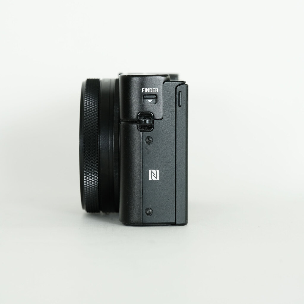 SONY Cyber-shot DSC-RX100M7 SONY Cyber-shot DSC-RX100M7