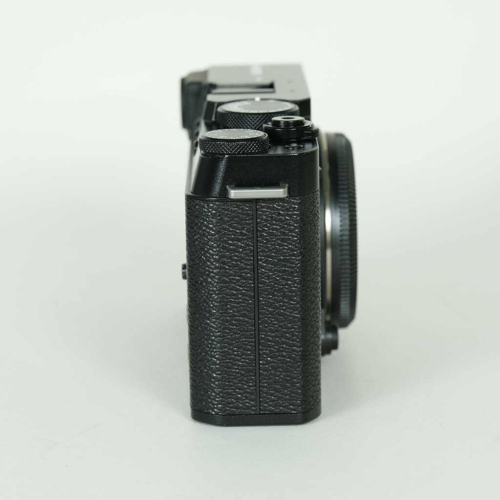 FUJIFILM X-E4 [�{�f�B �u���b�N]