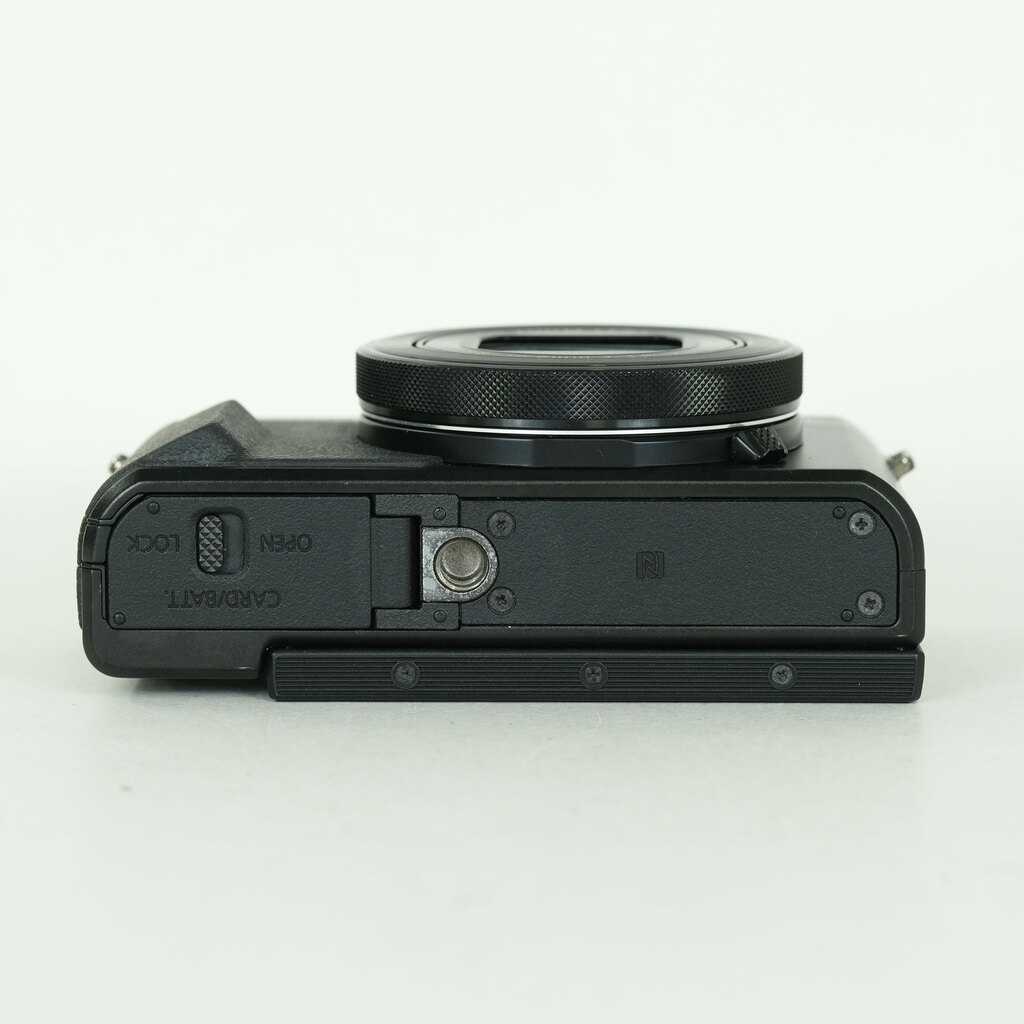 Canon PowerShot G7X Mark II