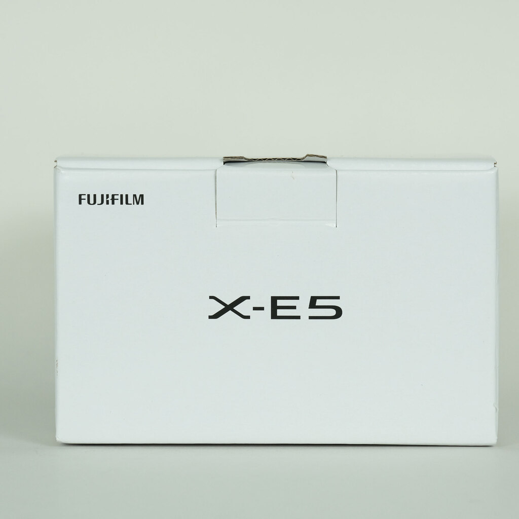 FUJIFILM X-E5