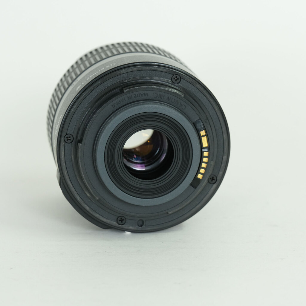 Canon EF-S18-55mm F3.5-5.6 IS