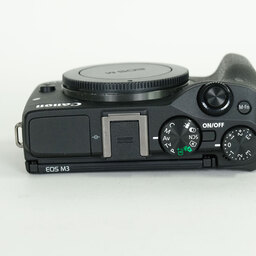 Canon EOS M3 ボディEVFキット ブラック Canon EOS M3 ボディEVFキット ブラック