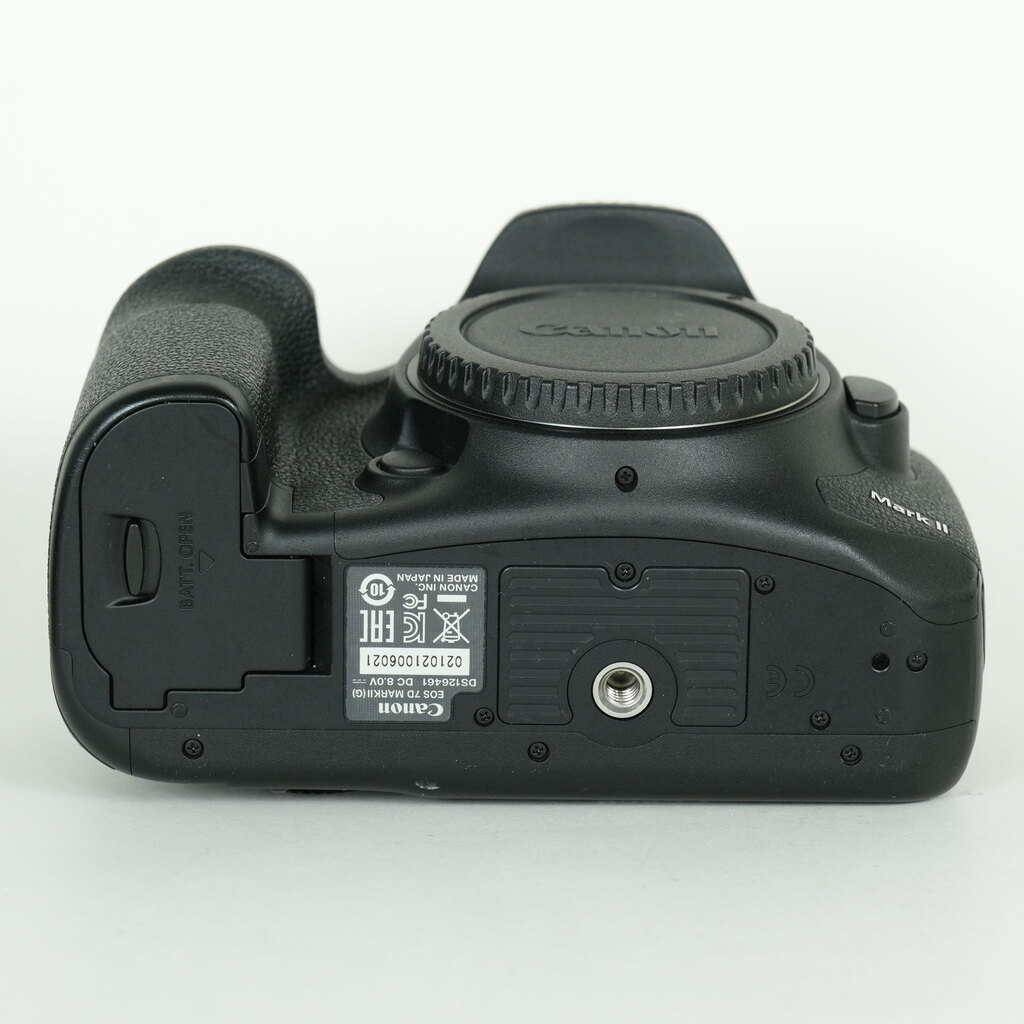 Canon EOS 7D Mark II Canon EOS 7D Mark II