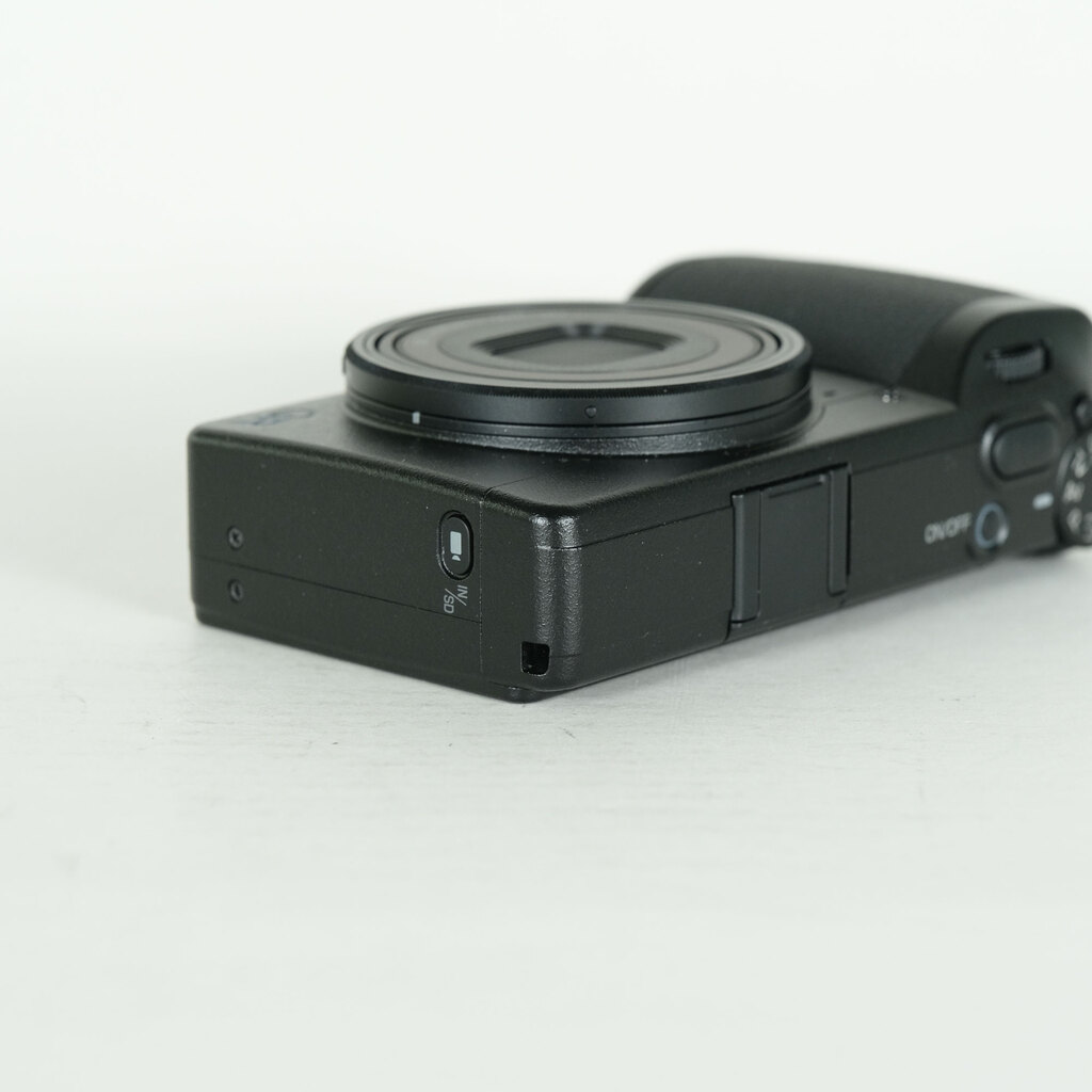 RICOH GR IV RICOH GR IV