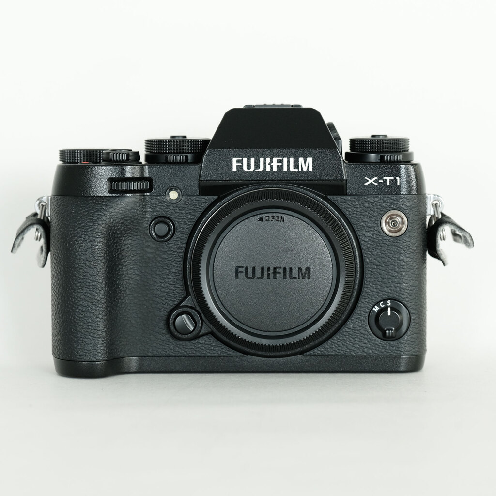 FUJIFILM X-T1