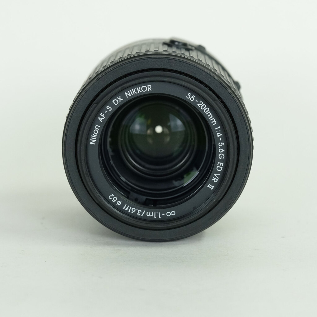 Nikon AF-S DX NIKKOR 55-200mm F4-5.6G ED VR IIの出品 | ONE SCENE