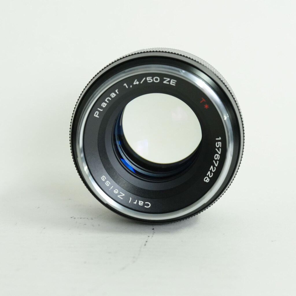 Carl Zeiss Planar T* 50mm F1.4 ZE [キヤノンEF用]