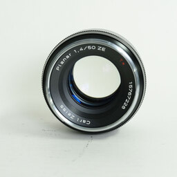 Carl Zeiss Planar T* 50mm F1.4 ZE [キヤノンEF用]