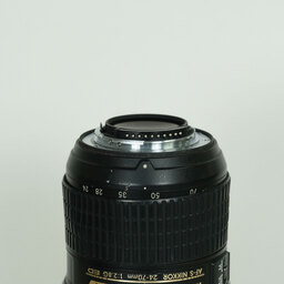 Nikon AF-S NIKKOR 24-70mm f/2.8G ED Nikon AF-S NIKKOR 24-70mm f/2.8G ED