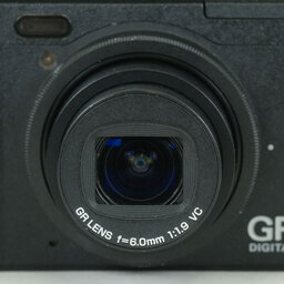 RICOH GR DIGITAL IV