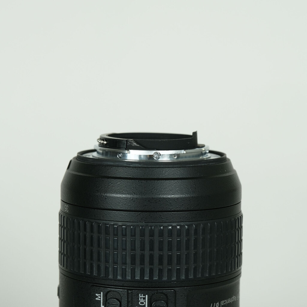 Nikon AF-S NIKKOR 16-35mm F4 G ED VR Nikon AF-S NIKKOR 16-35mm F4 G ED VR