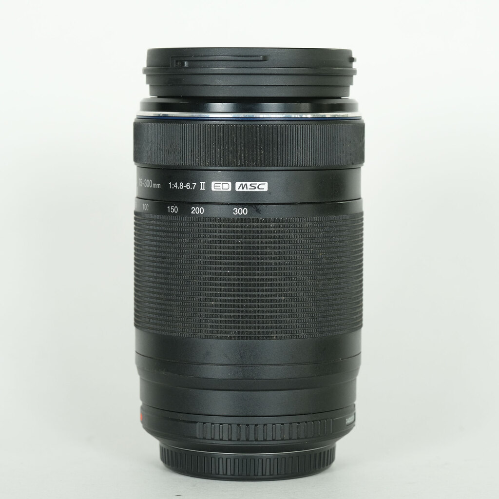 OLYMPUS M.ZUIKO DIGITAL ED 75-300mm F4.8-6.7 II OLYMPUS M.ZUIKO DIGITAL ED 75-300mm F4.8-6.7 II