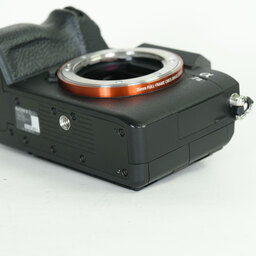 SONY α7 III（ILCE-7M3）