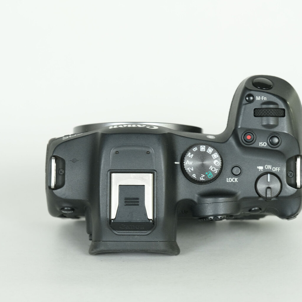 Canon EOS R7 Canon EOS R7