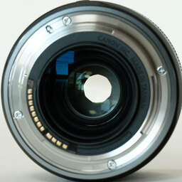 Canon RF35mm F1.8 MACRO IS STM