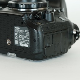 Nikon D610