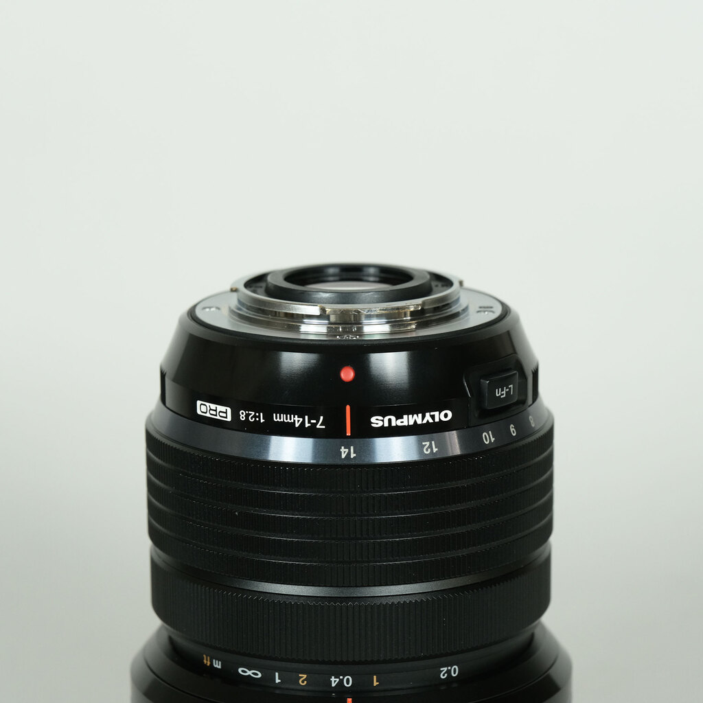 OLYMPUS M.ZUIKO DIGITAL ED 7-14mm F2.8 PRO OLYMPUS M.ZUIKO DIGITAL ED 7-14mm F2.8 PRO