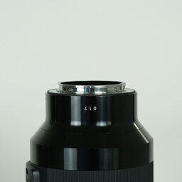 SIGMA Art 135mm F1.8 DG HSM (ソニーE用) SIGMA Art 135mm F1.8 DG HSM (ソニーE用)