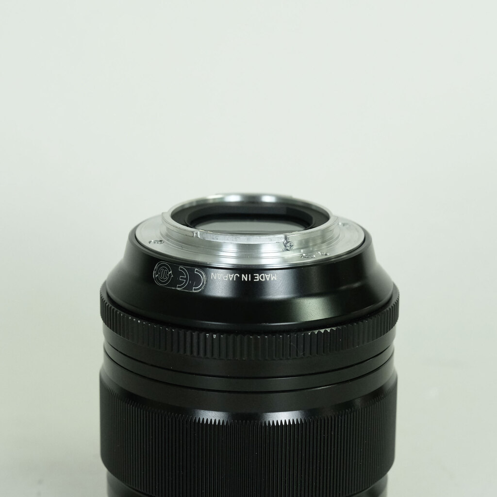 FUJIFILM XF56mmF1.2 R