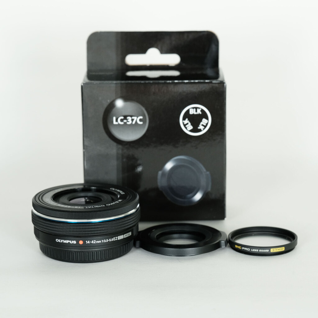 OLYMPUS M.ZUIKO DIGITAL ED 14-42mm F3.5-5.6 EZ ブラック