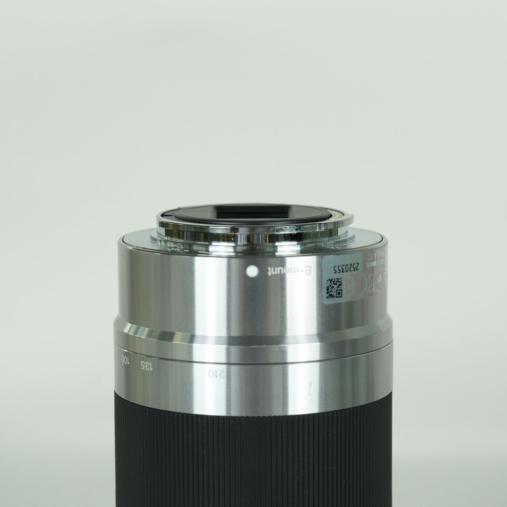 SONY E 55-210mm F4.5-6.3 OSS SEL55210の出品 | ONE SCENE（ワンシーン）