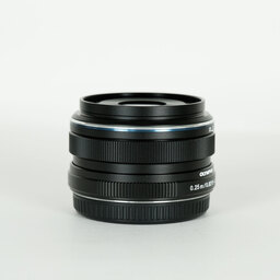 OLYMPUS M.ZUIKO DIGITAL 17mm F1.8