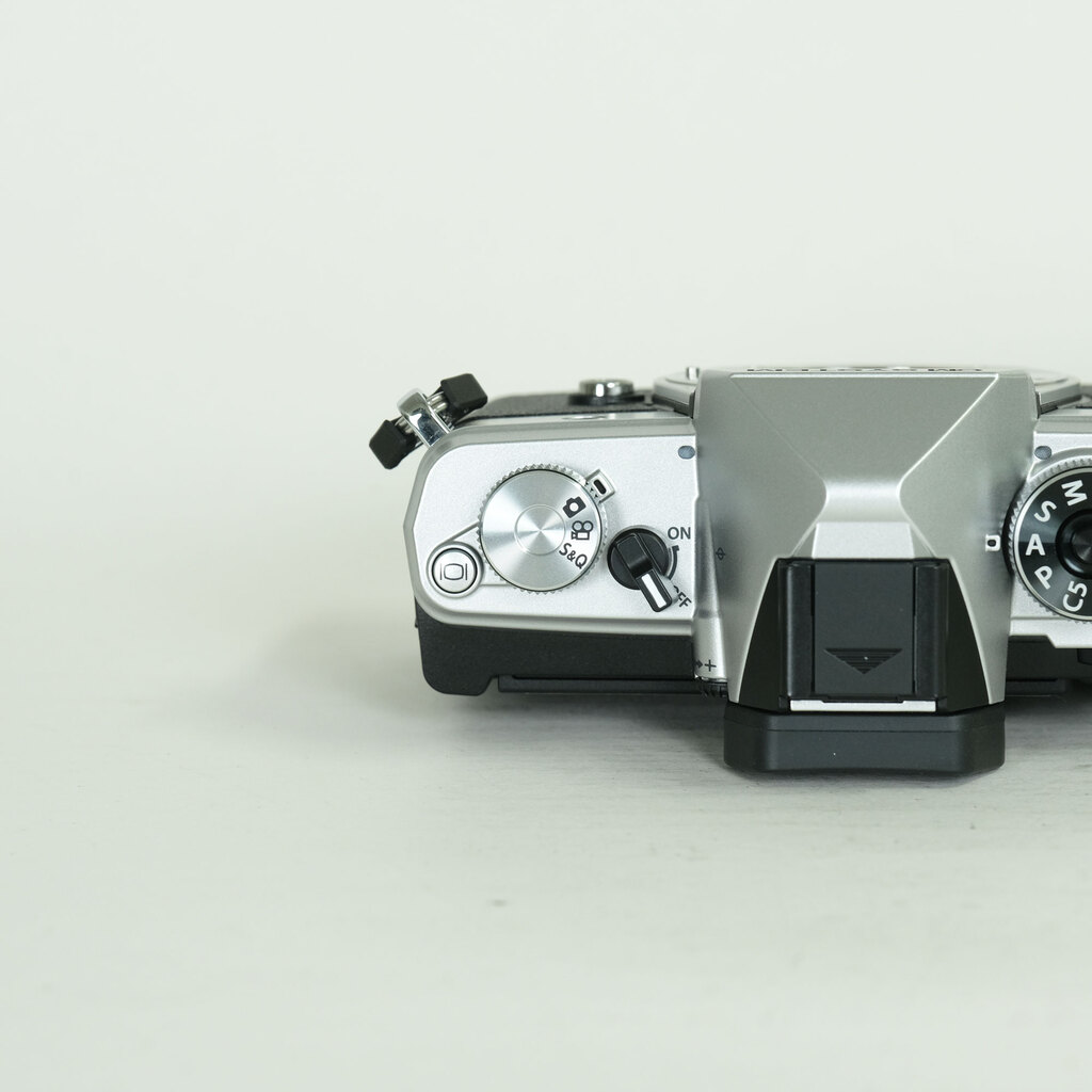 OM SYSTEM OM-3