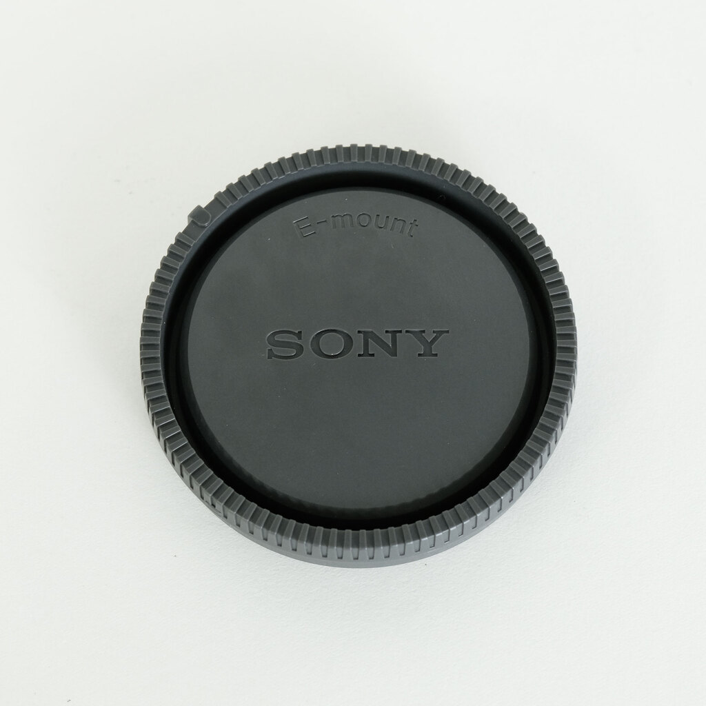 SONY E 20mm F2.8 SEL20F28