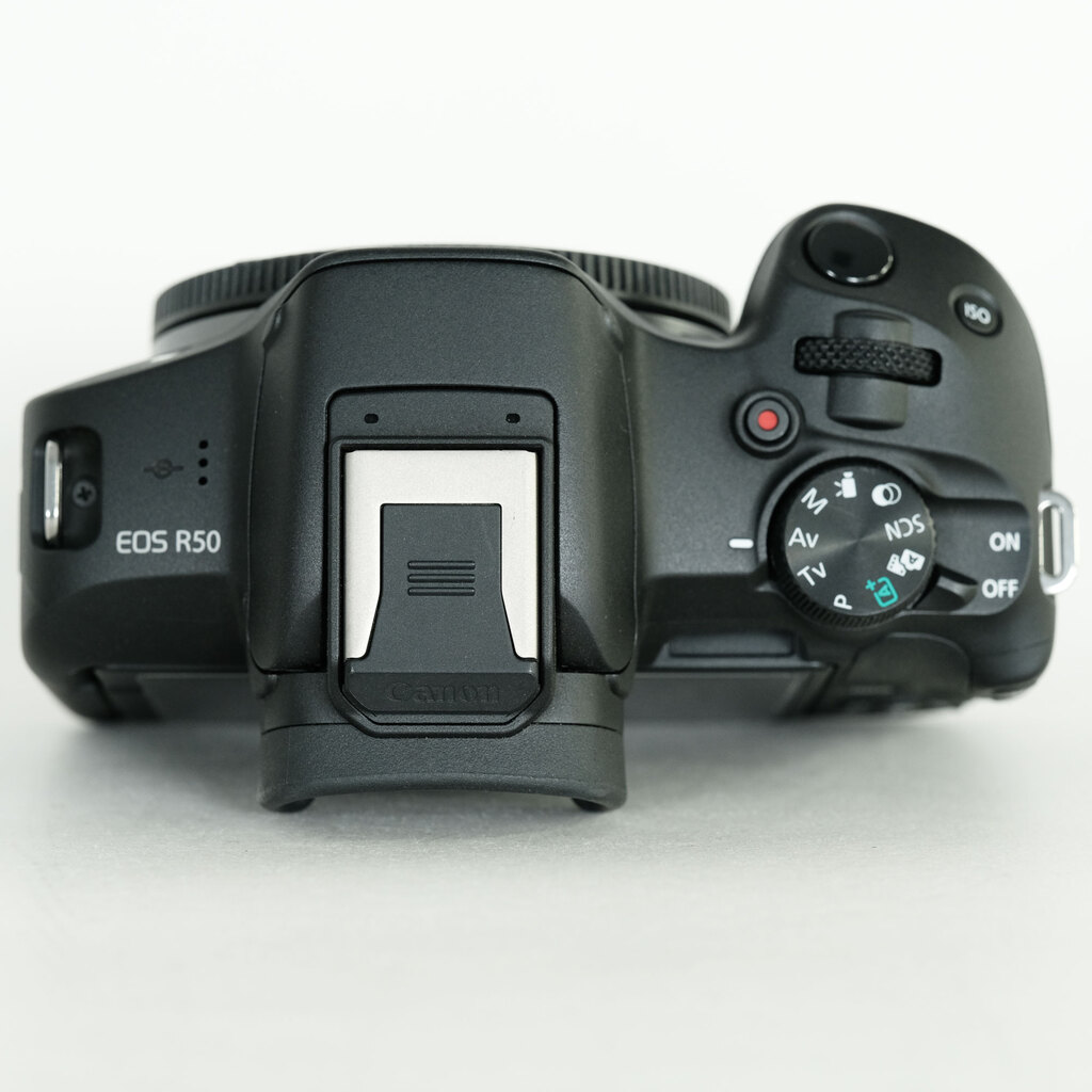 Canon EOS R50