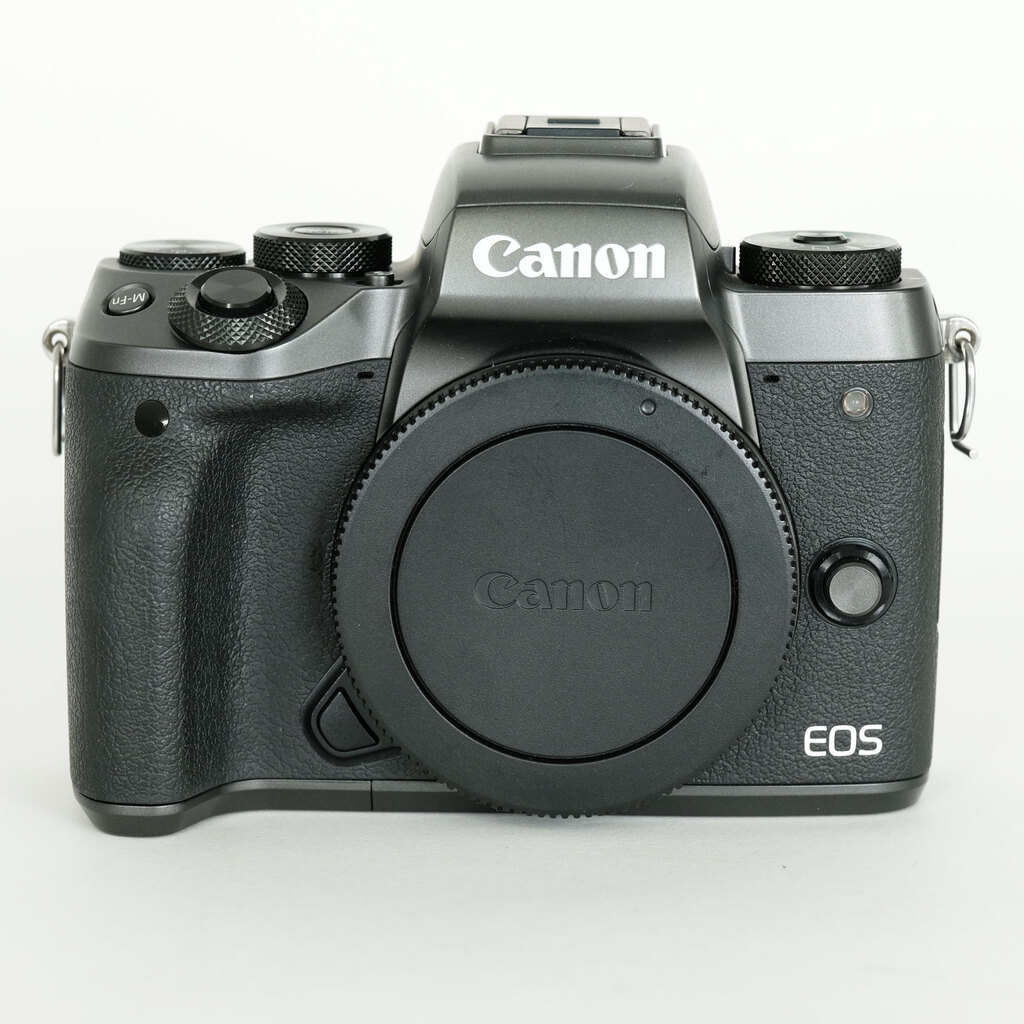 Canon EOS M5